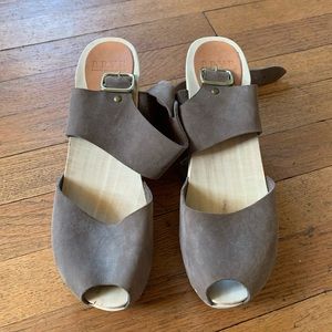 Bryr 40 Miranda Peep Toe
